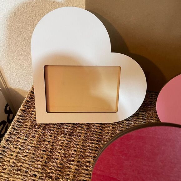 Sintuff Heart Wooden Picture Frames set of 3 - Picture 4 of 14